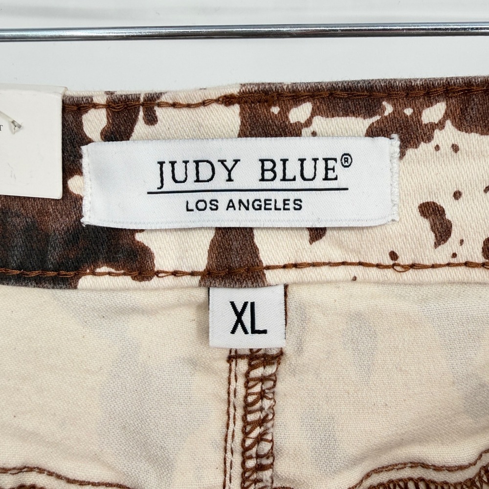 NWT Judy Blue Denim Shorts Brown Cream Cow Print High Waist Cutoff Raw Hem XL - Picture 3 of 14